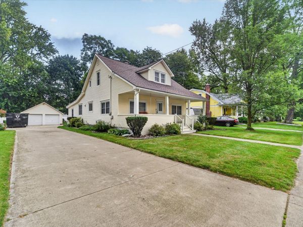 320 W Elizabeth Street, Stockbridge, MI 49285