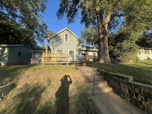 818 PACIFIC ST, Sioux City, IA 51105