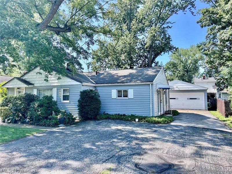 198 Courtland Boulevard, Eastlake, OH 44095 Photo 1