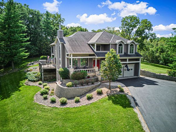 44 East Point Drive, GALENA, IL 61036