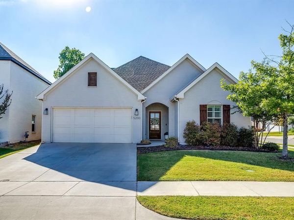 5200 Sonata Trail, Fort Worth, TX 76126