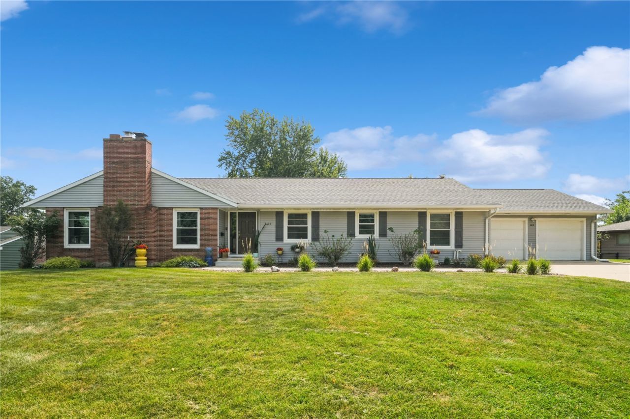 3615 Bever Avenue Se, Cedar Rapids, IA 52403 Main Photo