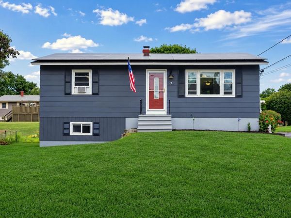7 Swale Lane, Lewiston, ME 04240