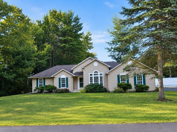 137 Hemlock Terrace, Pittsfield, ME 04967