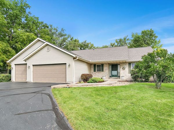 10296 E Kyte Road , Rochelle, IL 61068