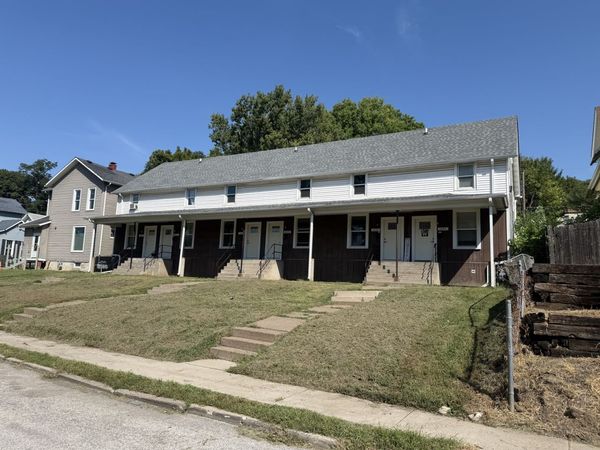 1604-1614 W 9th Street , Davenport, IA 52804