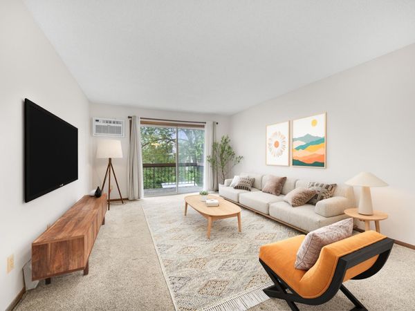 2800 Hillsboro Avenue N, Unit 214, New Hope, MN 55427