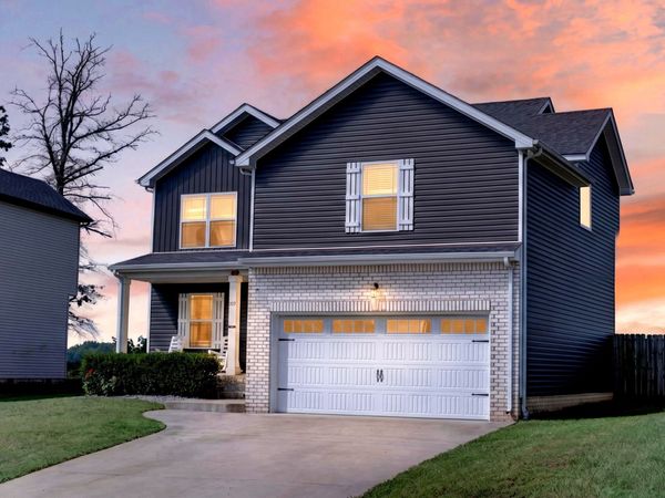 267 Azalea Dr , Oak Grove, KY 42262