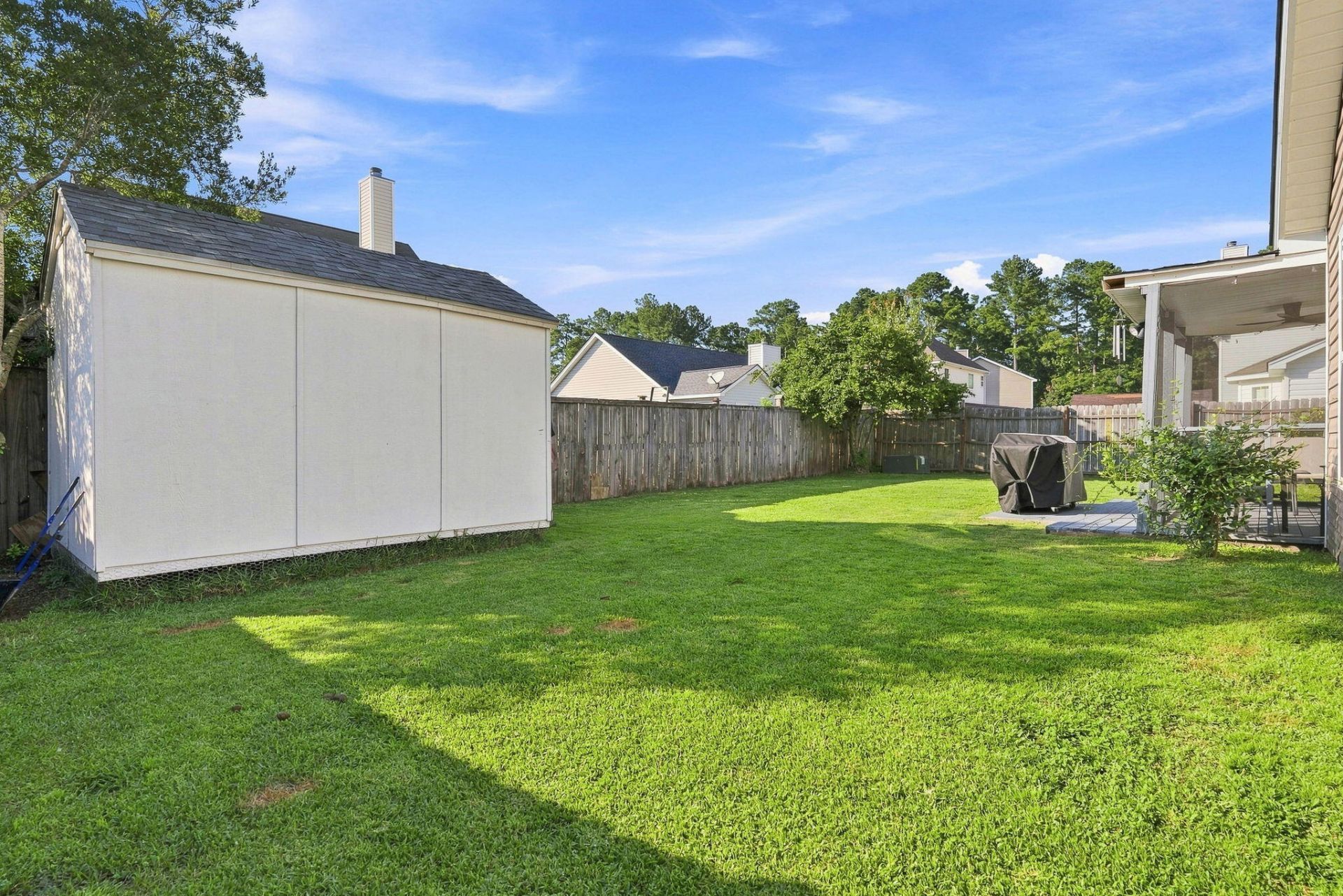 307 Springdale Court Photo 19