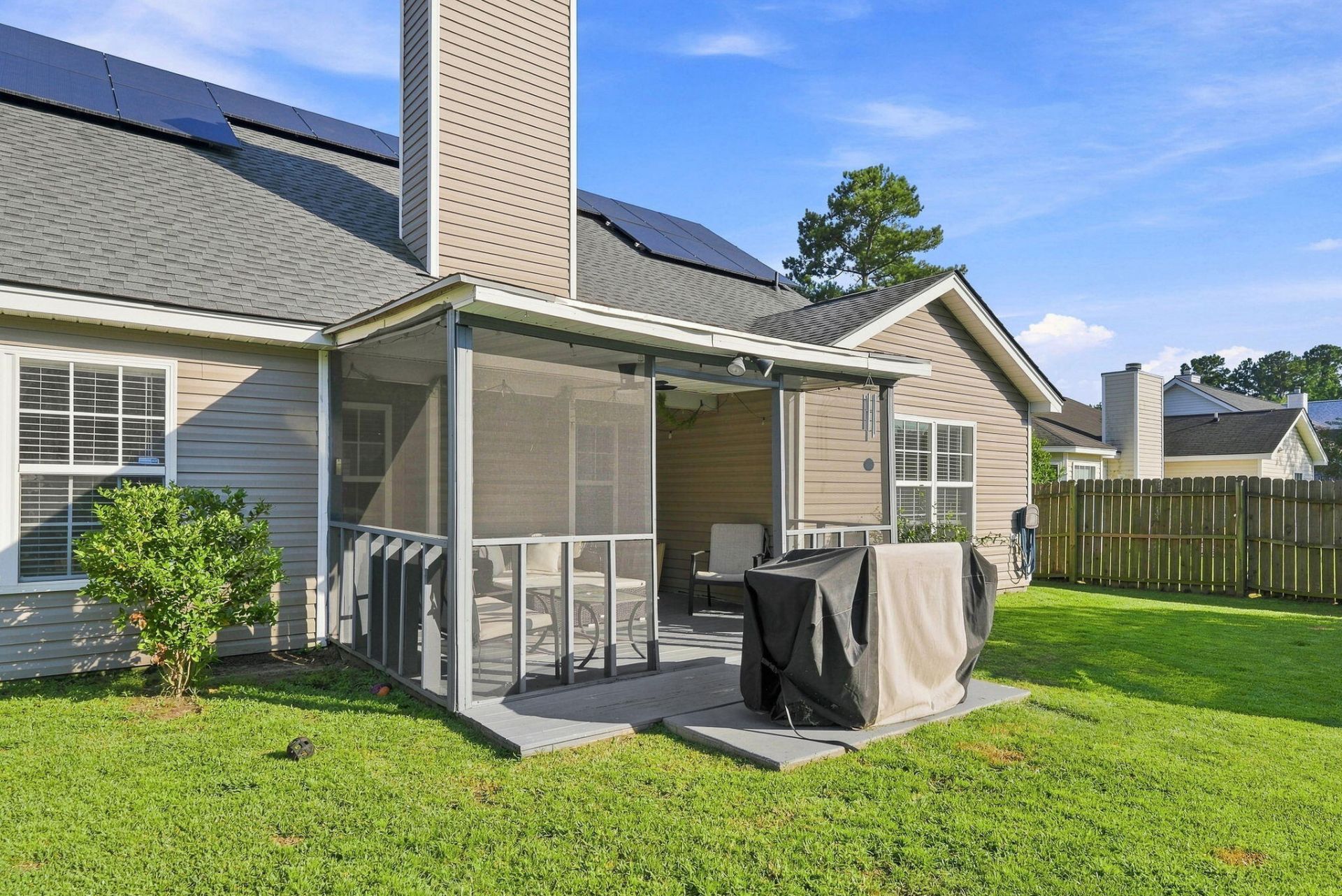 307 Springdale Court Photo 22