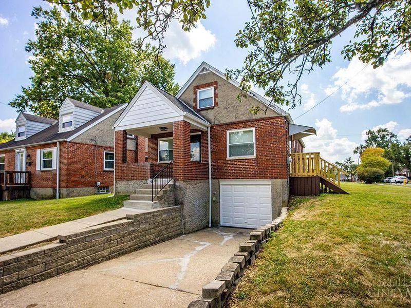 3676 Allview Circle, Cincinnati, OH 45238 Photo 3