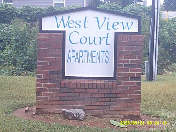 1338 7th Avenue SW, Hickory, NC 28602