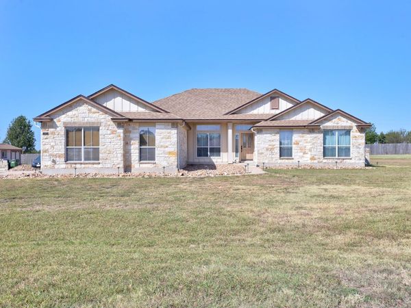 104 S Buckboard , Liberty Hill, TX 78642