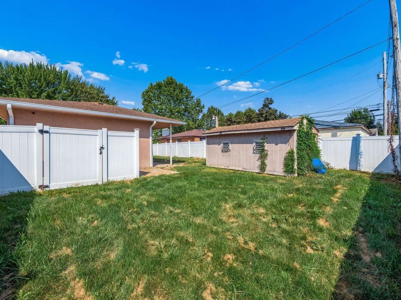 4200 Colby Avenue, Columbus, OH 43227 Photo 43