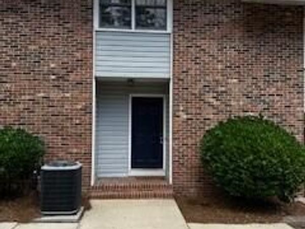 365 W Illinois Avenue , Unit Apt 14, Southern Pines, NC 28387