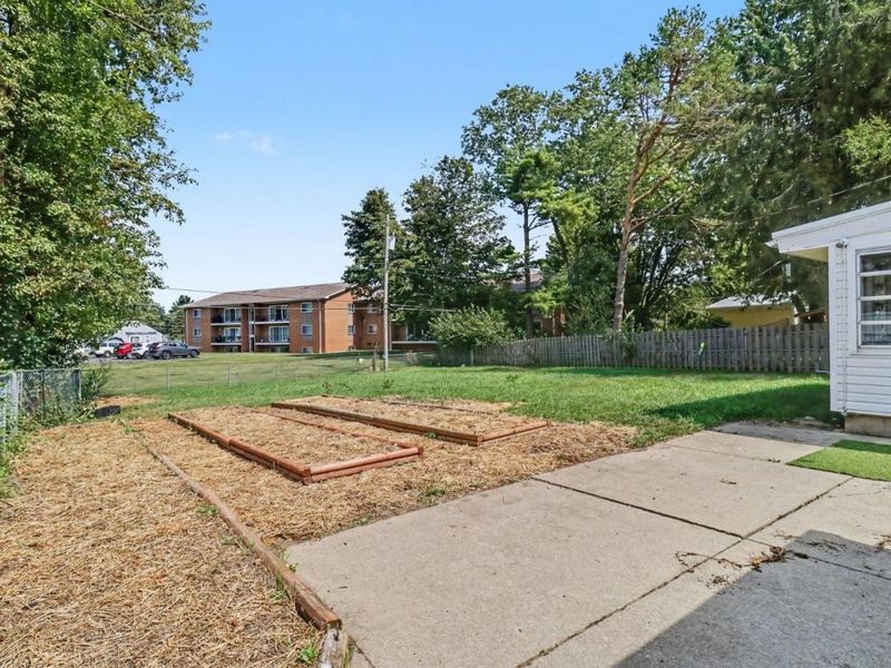 110 Shumaker Drive, Bellevue, OH 44811 Photo 23