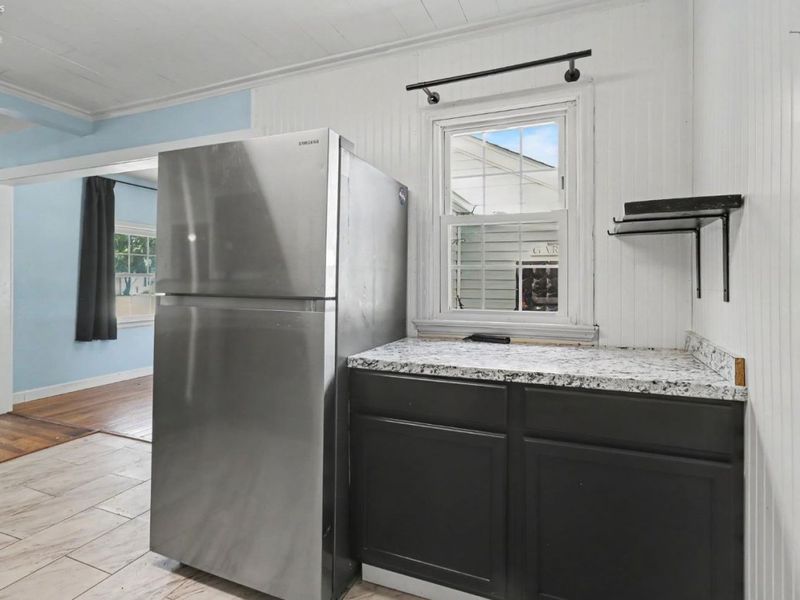 110 Shumaker Drive, Bellevue, OH 44811 Photo 9