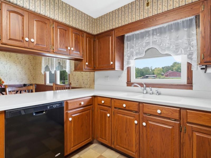 1424 E State Route 18, Tiffin, OH 44883 Photo 12
