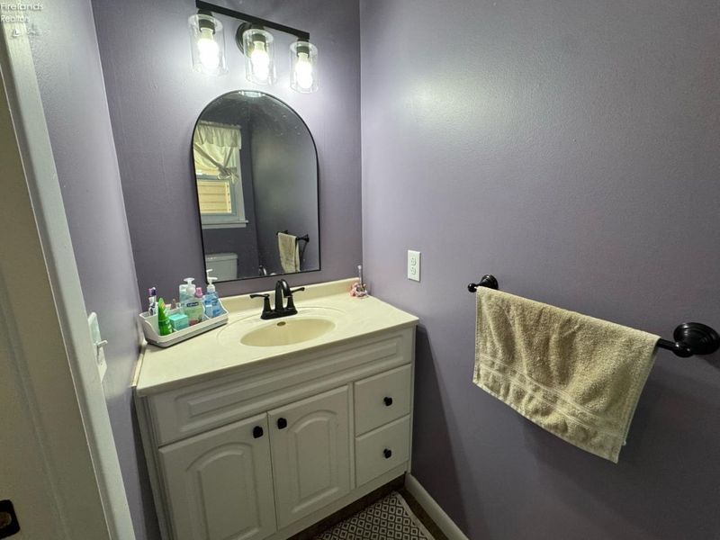 5685 Young Road, Bellevue, OH 44811 Photo 18