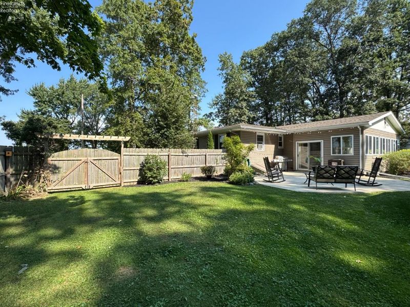 5685 Young Road, Bellevue, OH 44811 Photo 46