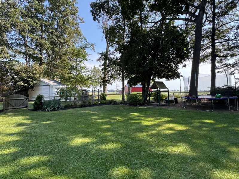 5685 Young Road, Bellevue, OH 44811 Photo 53