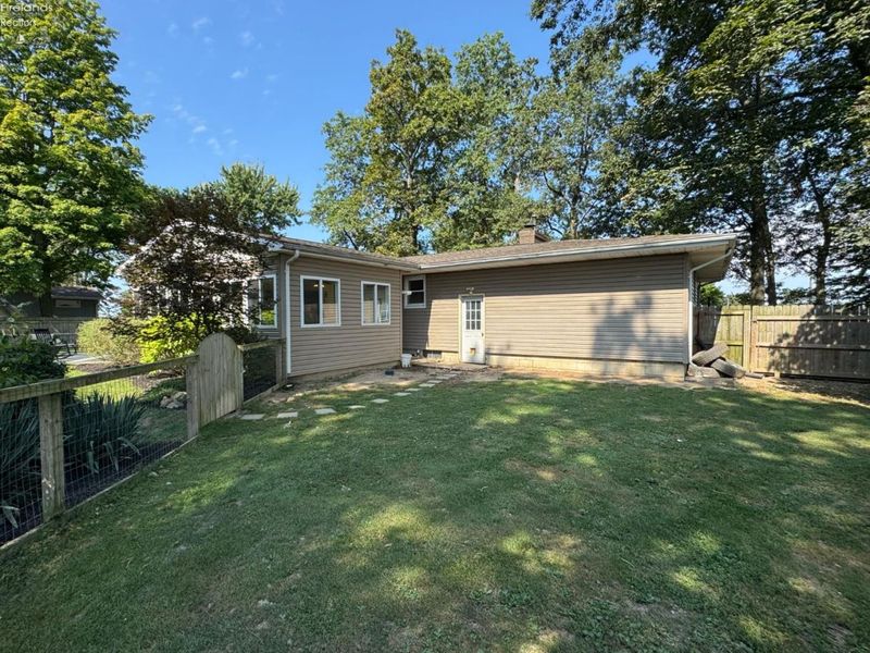 5685 Young Road, Bellevue, OH 44811 Photo 57