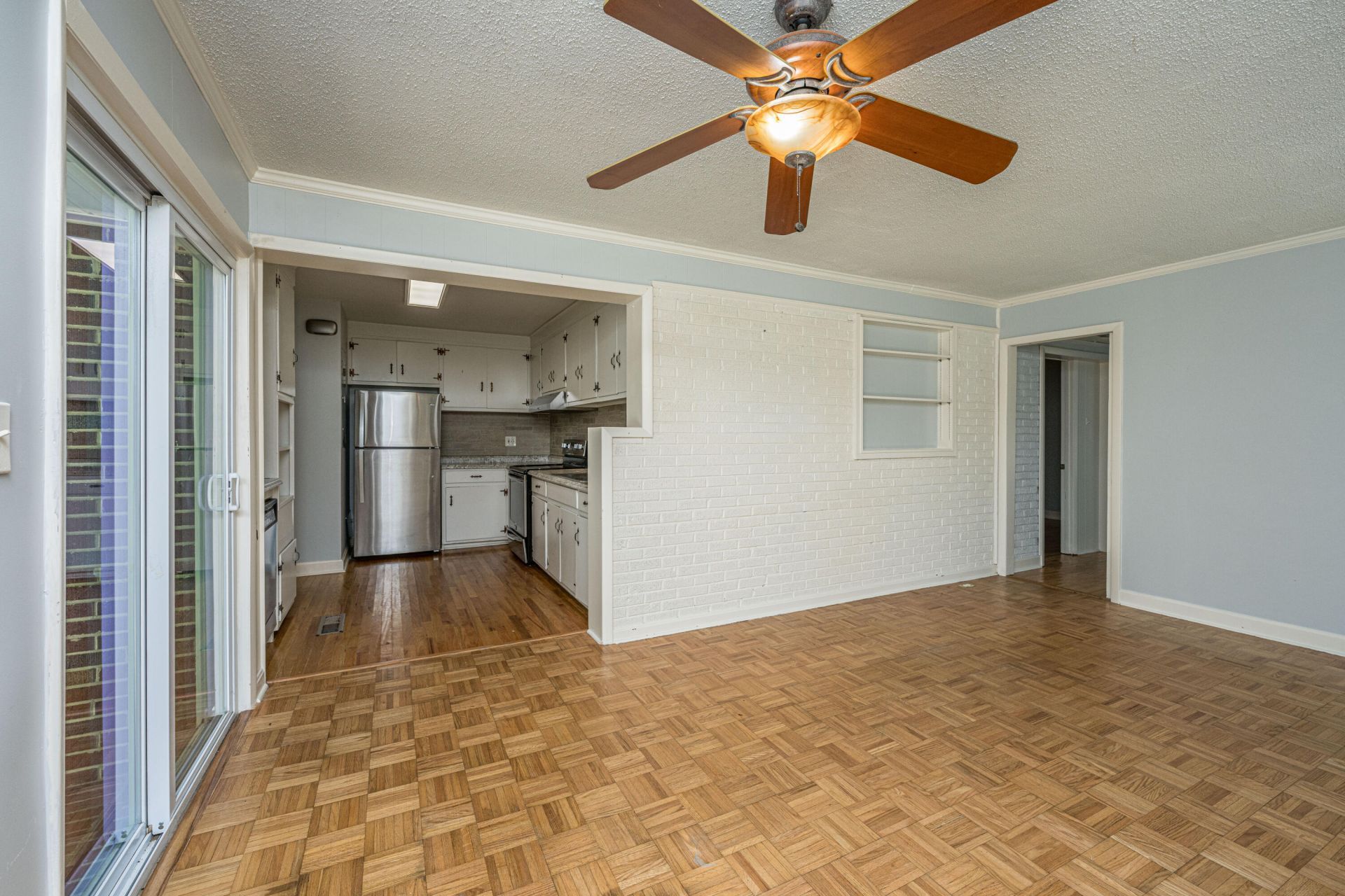 2645 Mona Avenue Photo 12