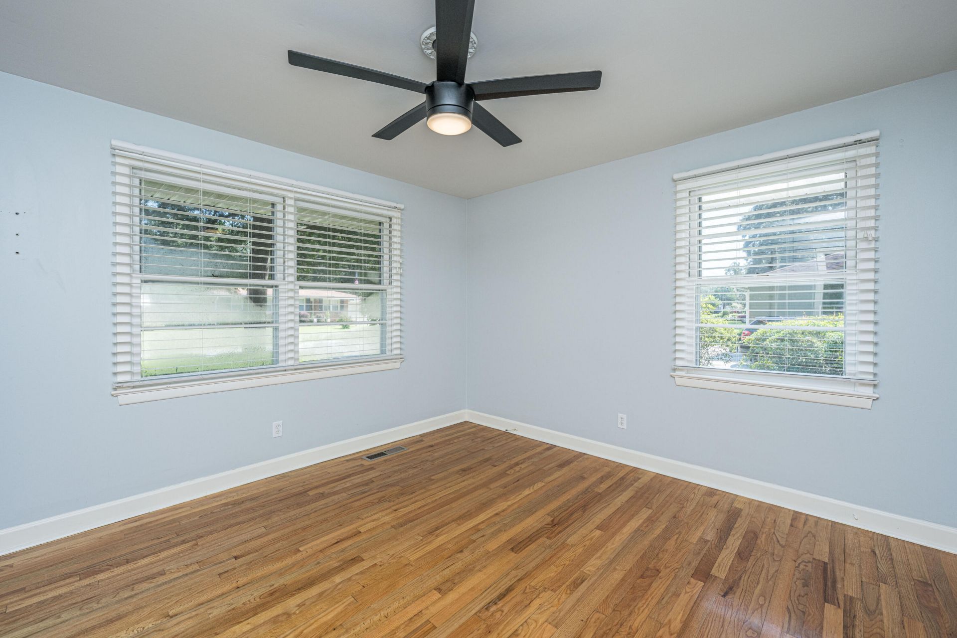 2645 Mona Avenue Photo 18