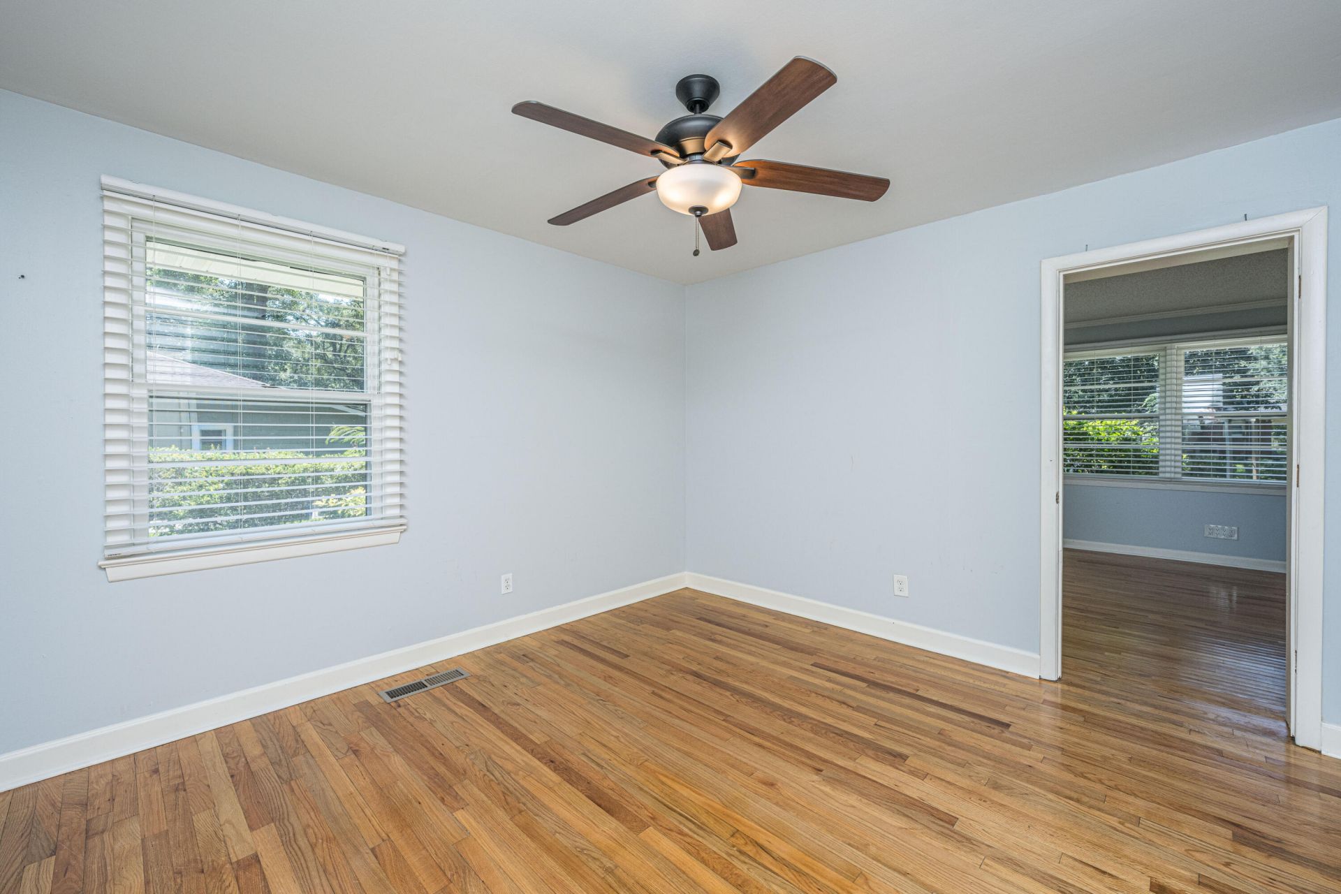 2645 Mona Avenue Photo 27