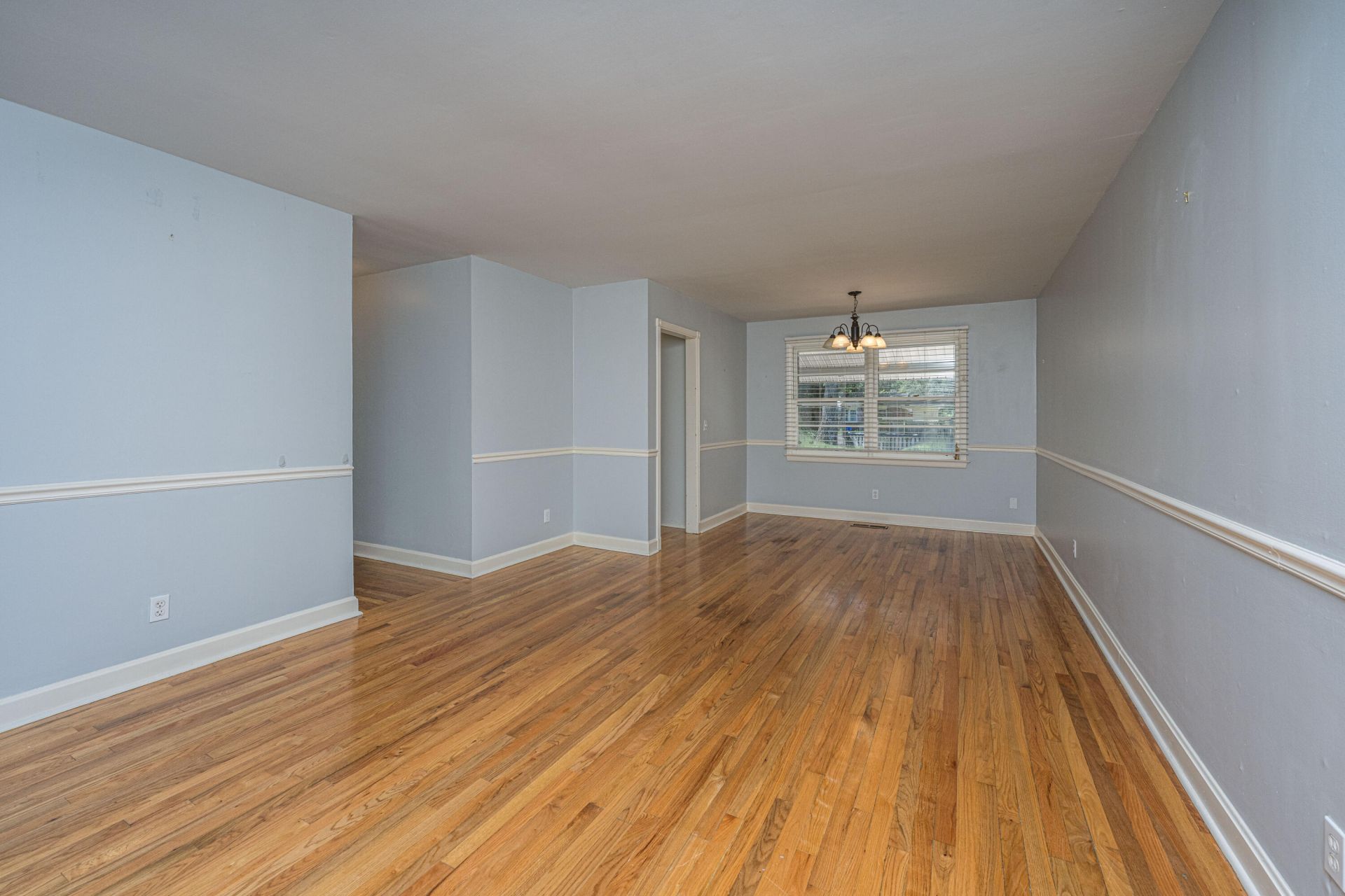 2645 Mona Avenue Photo 5
