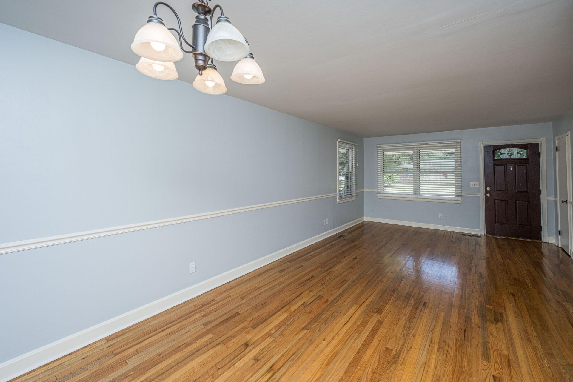 2645 Mona Avenue Photo 6