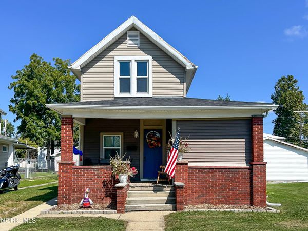 292 W Market Street , Tiffin, OH 44883