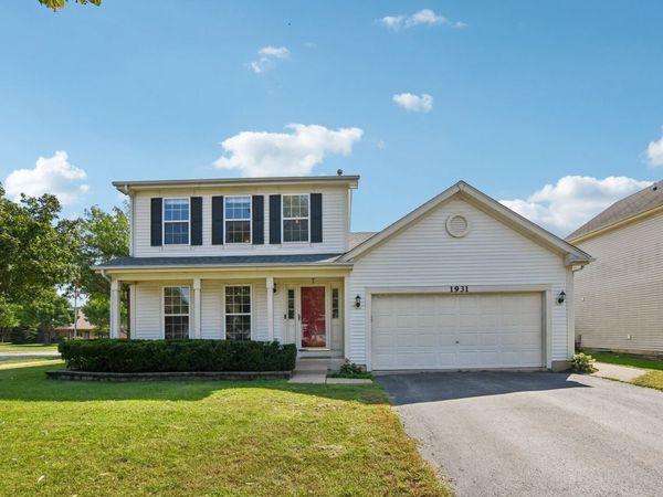 1931 Crossing Court , Naperville, IL 60540