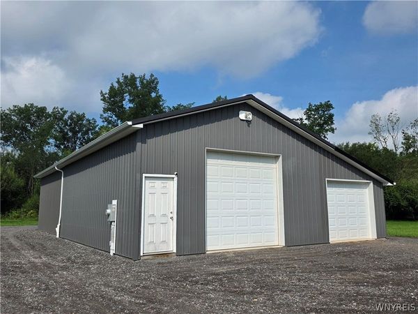 4050 Hoffman Road , Medina, NY 14103
