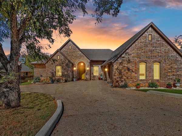 6222 Prospect Hill Drive, Granbury, TX 76049