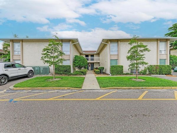 2121 WOOD STREET , Unit 113, SARASOTA, FL 34237