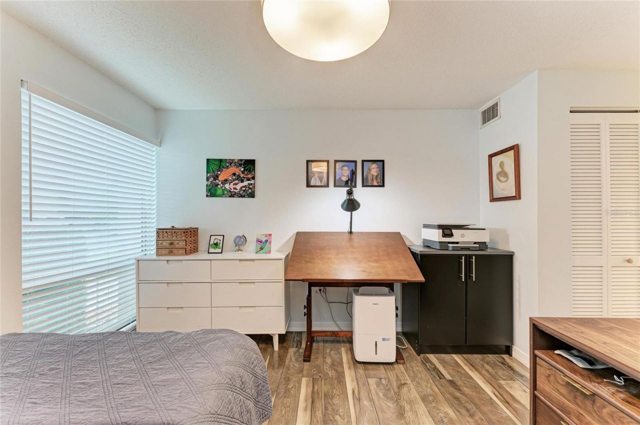 2121 Wood Street, Unit 113, Sarasota, FL 34237 Photo