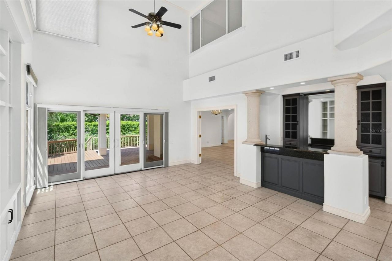 1100 Tortuga Circle Ne, Saint Petersburg, FL 33702 Photo