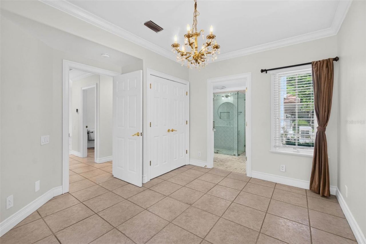 1100 Tortuga Circle Ne, Saint Petersburg, FL 33702 Photo