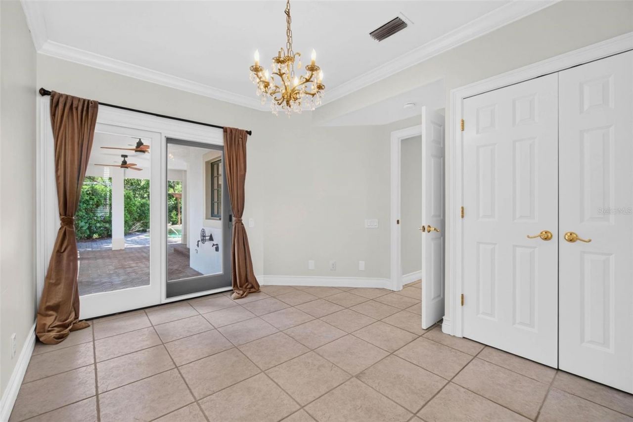1100 Tortuga Circle Ne, Saint Petersburg, FL 33702 Photo