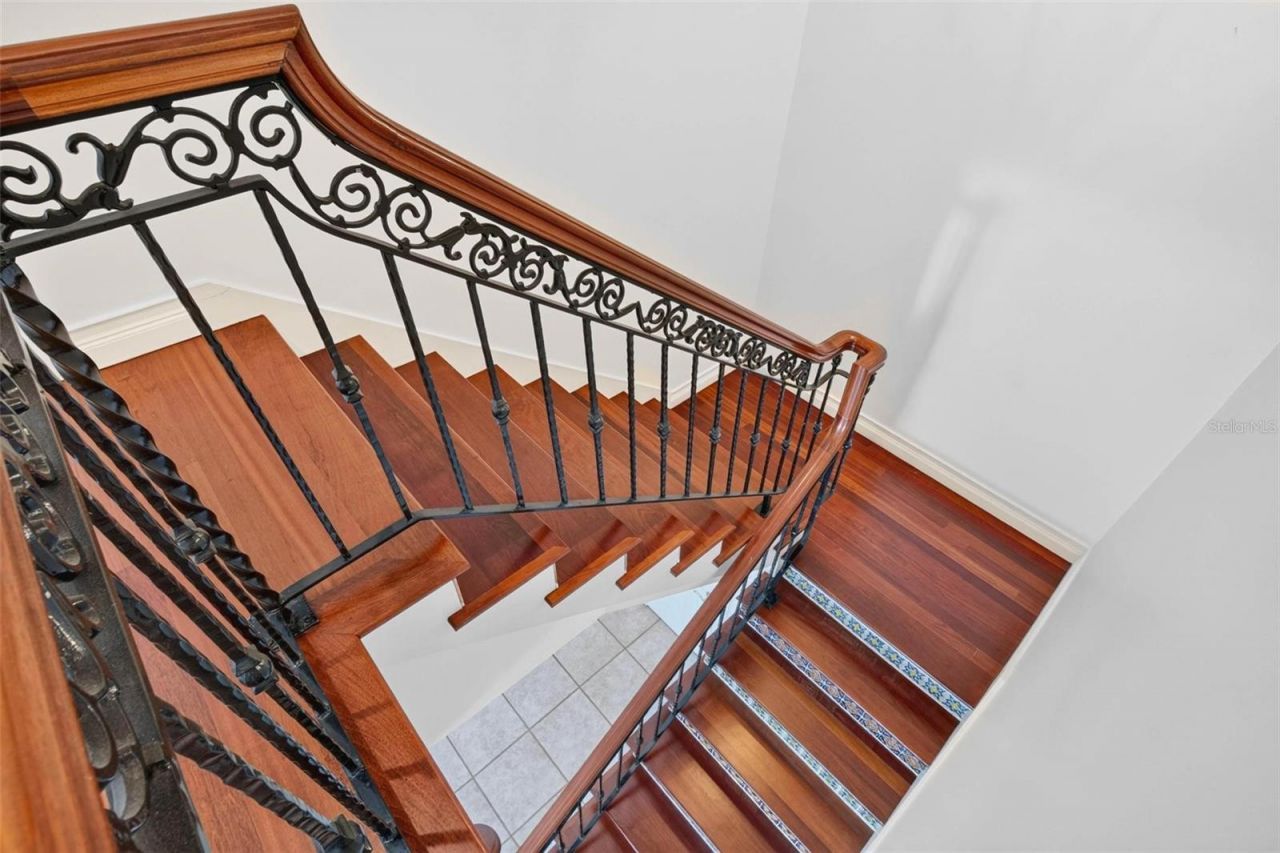 1100 Tortuga Circle Ne, Saint Petersburg, FL 33702 Photo