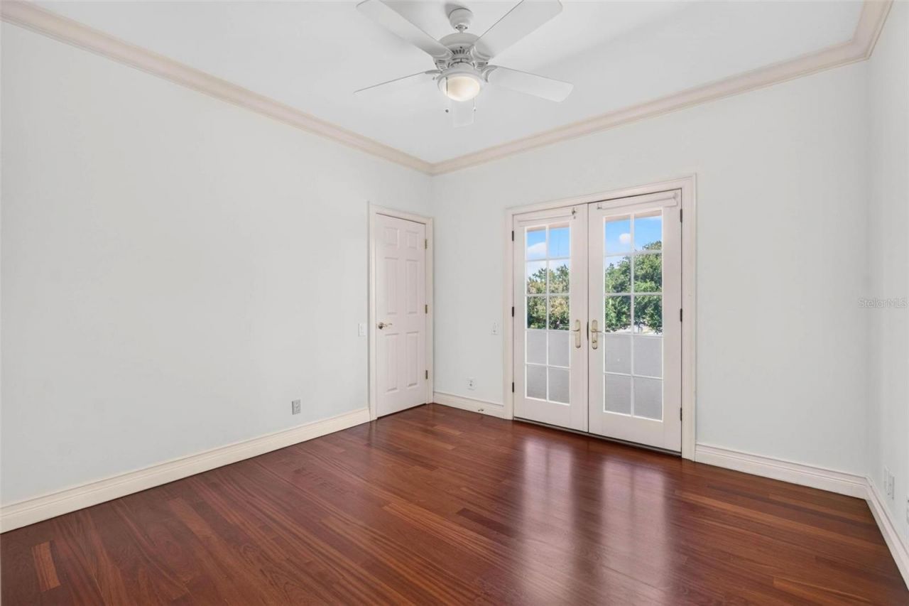1100 Tortuga Circle Ne, Saint Petersburg, FL 33702 Photo