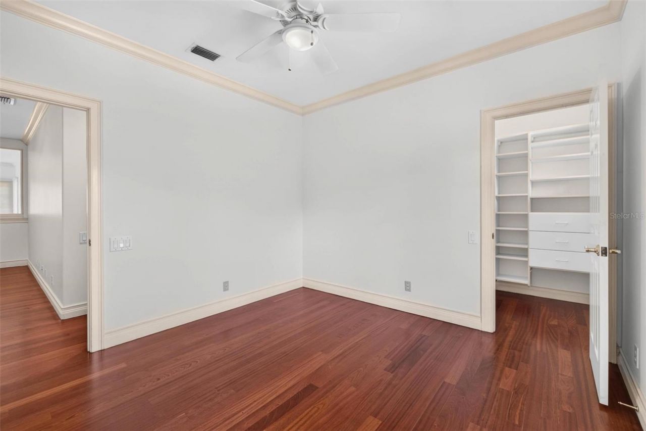1100 Tortuga Circle Ne, Saint Petersburg, FL 33702 Photo