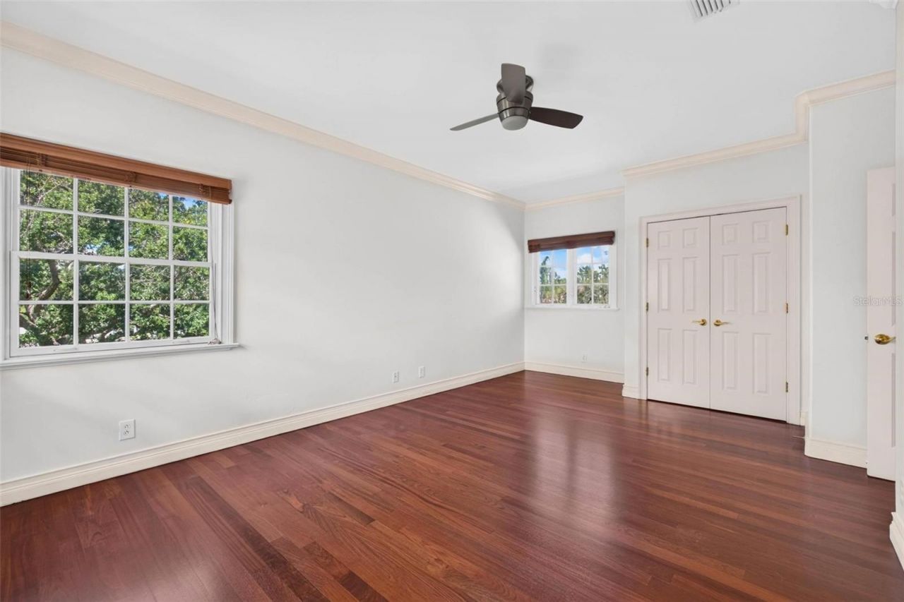 1100 Tortuga Circle Ne, Saint Petersburg, FL 33702 Photo