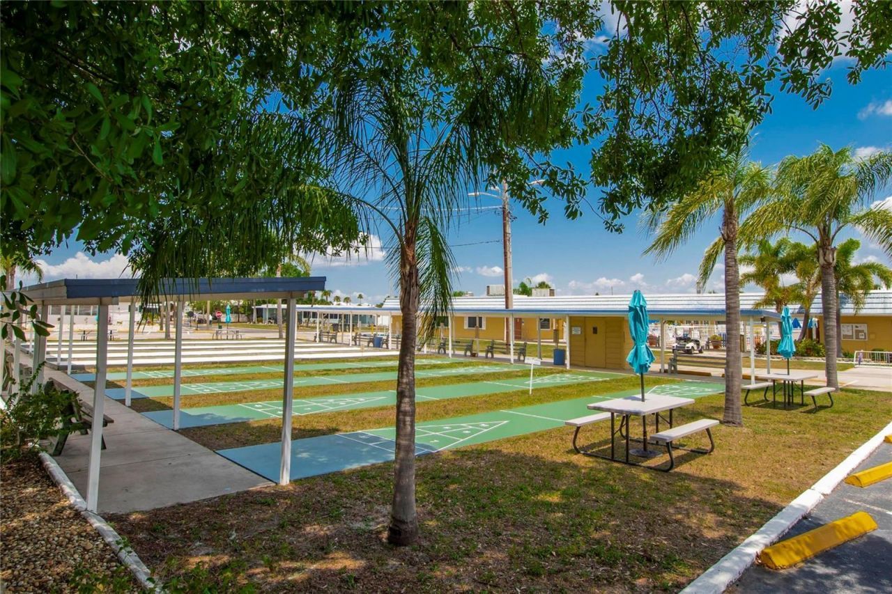 116 W Saint Johns Way , Apollo Beach, FL 33572 Photo
