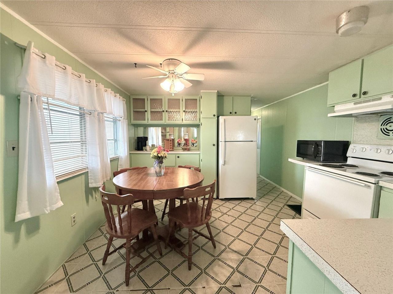 116 W Saint Johns Way , Apollo Beach, FL 33572 Photo