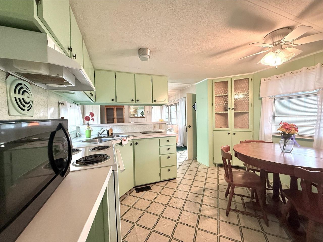 116 W Saint Johns Way , Apollo Beach, FL 33572 Photo