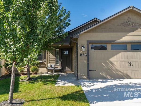 833 Baron Lakes Ave, Middleton, ID 83644