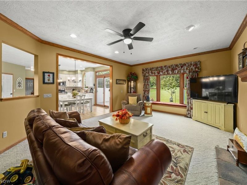 159 Kingston Drive, Aurora, OH 44202 Photo 13