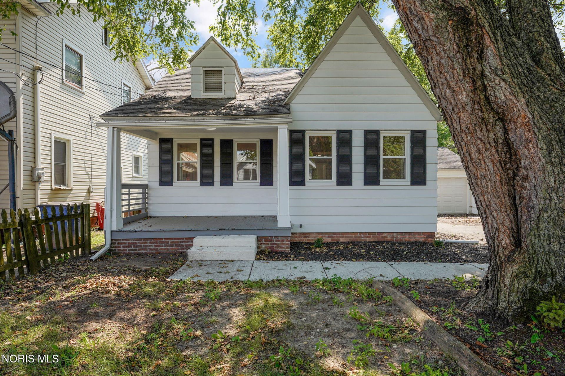 1845 Berkshire Place, Toledo, OH 43613 Main Photo